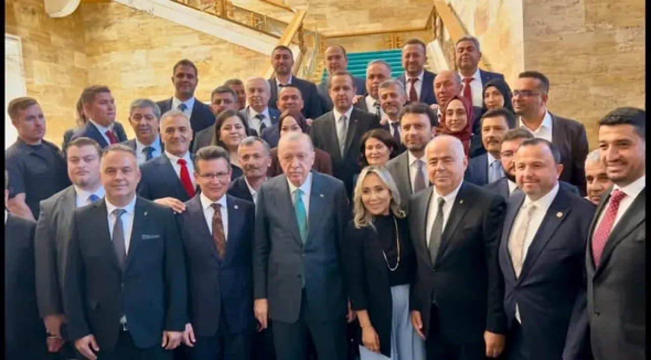Ak Parti Antalya Milletvekili Atay Uslu, Cumhurbaşkanı Erdoğan ile Görüştü Ak Parti Antalya Milletvekili Atay Uslu, Cumhurbaşkanı Erdoğan ile Görüştü