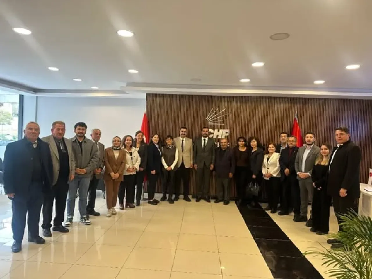 CHP'li Altındağ ve Çubuk İlçe Teşkilatlarından Dayanışma Ziyareti CHP'li Altındağ ve Çubuk İlçe Teşkilatlarından Dayanışma Ziyareti