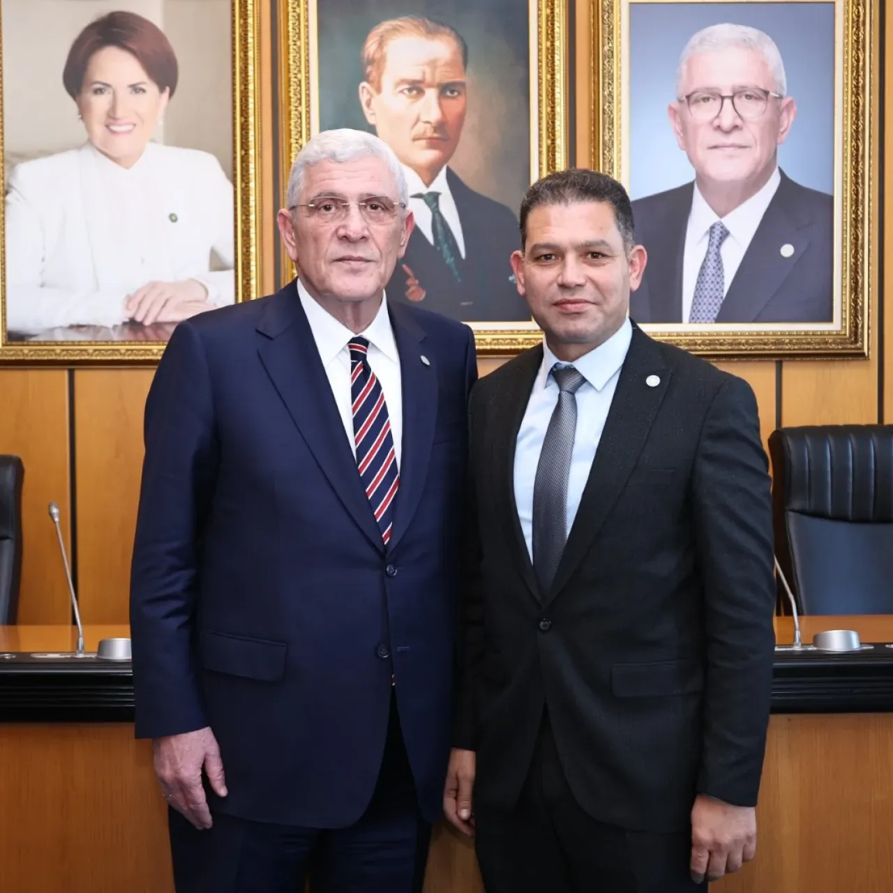 İYİ Parti Genel Başkanı Müsavat Dervişoğlu, Serik İlçe Başkanı Erhan Uzun'u Tebrik Etti İYİ Parti Genel Başkanı Müsavat Dervişoğlu, Serik İlçe Başkanı Erhan Uzun'u Tebrik Etti