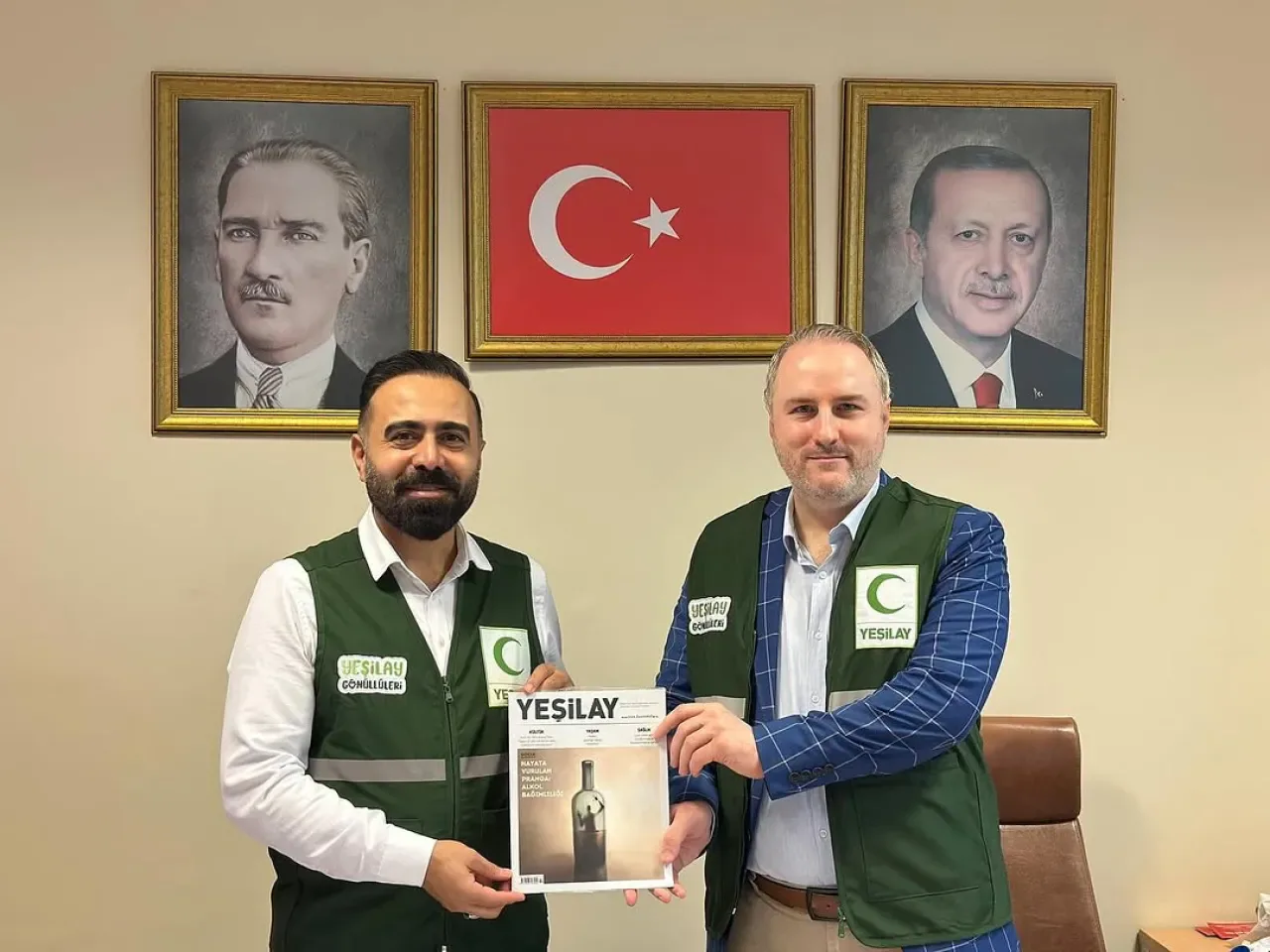 Yeşilay Sultangazi Şubesi, Bağımlılıkla Mücadele İş Birliği İçin Belediye ile Bir Araya Geldi Yeşilay Sultangazi Şubesi, Bağımlılıkla Mücadele İş Birliği İçin Belediye ile Bir Araya Geldi