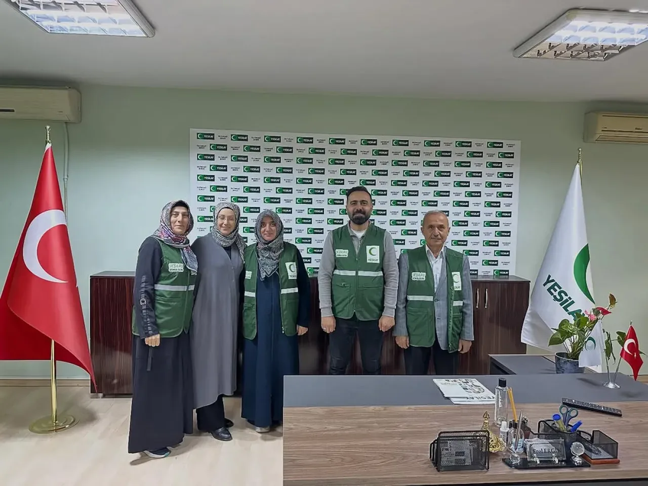 Yeşilay ve İHH Sultangazi'de Bağımlılıkla Mücadele İçin Bir Araya Geldi Yeşilay ve İHH Sultangazi'de Bağımlılıkla Mücadele İçin Bir Araya Geldi