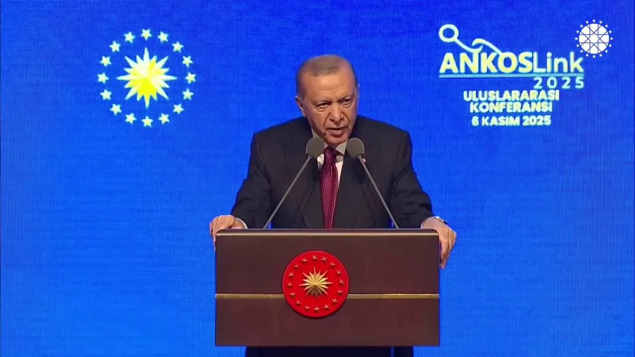 Erdoğan'dan Muhalefet Liderine Sert Tepki: "Türkiye Böyle Bir Üslubu Hak Etmiyor" Erdoğan'dan Muhalefet Liderine Sert Tepki: "Türkiye Böyle Bir Üslubu Hak Etmiyor"