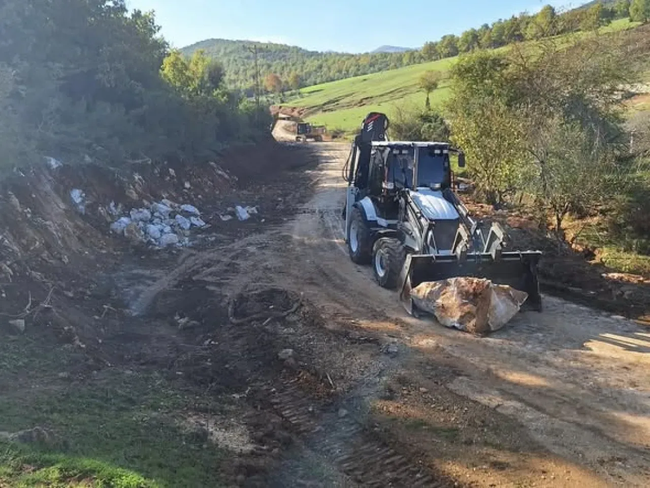 Bursa'da Mahalle Yolları ve Ulaşım Altyapısına Yoğun Yatırım Bursa'da Mahalle Yolları ve Ulaşım Altyapısına Yoğun Yatırım