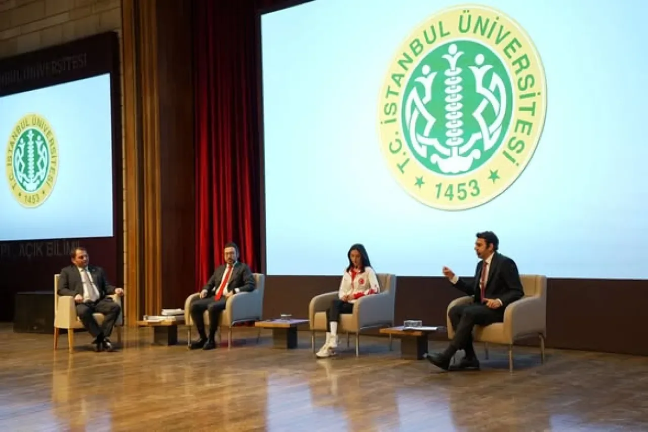 İstanbul Üniversitesi'nde Bilim ve Toplum Buluşması: 2025-2026 Akademik Yılı Açılışında Önemli Mesajlar Verildi İstanbul Üniversitesi'nde Bilim ve Toplum Buluşması: 2025-2026 Akademik Yılı Açılışında Önemli Mesajlar Verildi