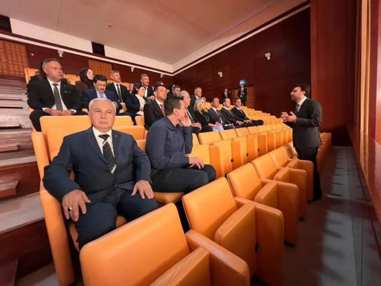 AK Partili Mustafa Köse, Antalya'dan TBMM'ye Gelen Misafirlerini Ağırladı AK Partili Mustafa Köse, Antalya'dan TBMM'ye Gelen Misafirlerini Ağırladı