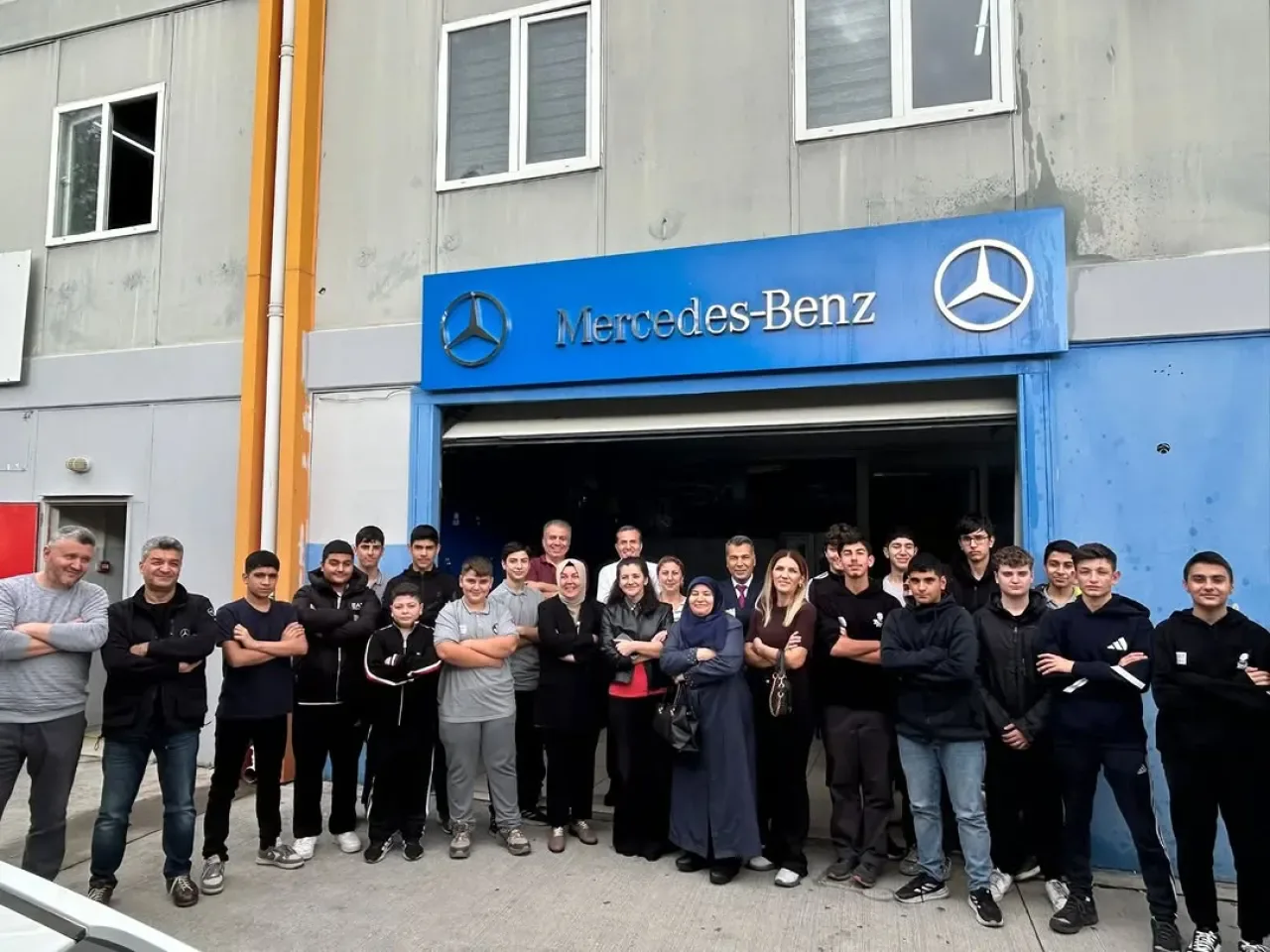 Şişli İlçe Milli Eğitim Müdürü Sevgi Yücel, Mesleki ve Teknik Anadolu Lisesi'nde İncelemelerde Bulundu Şişli İlçe Milli Eğitim Müdürü Sevgi Yücel, Mesleki ve Teknik Anadolu Lisesi'nde İncelemelerde Bulundu