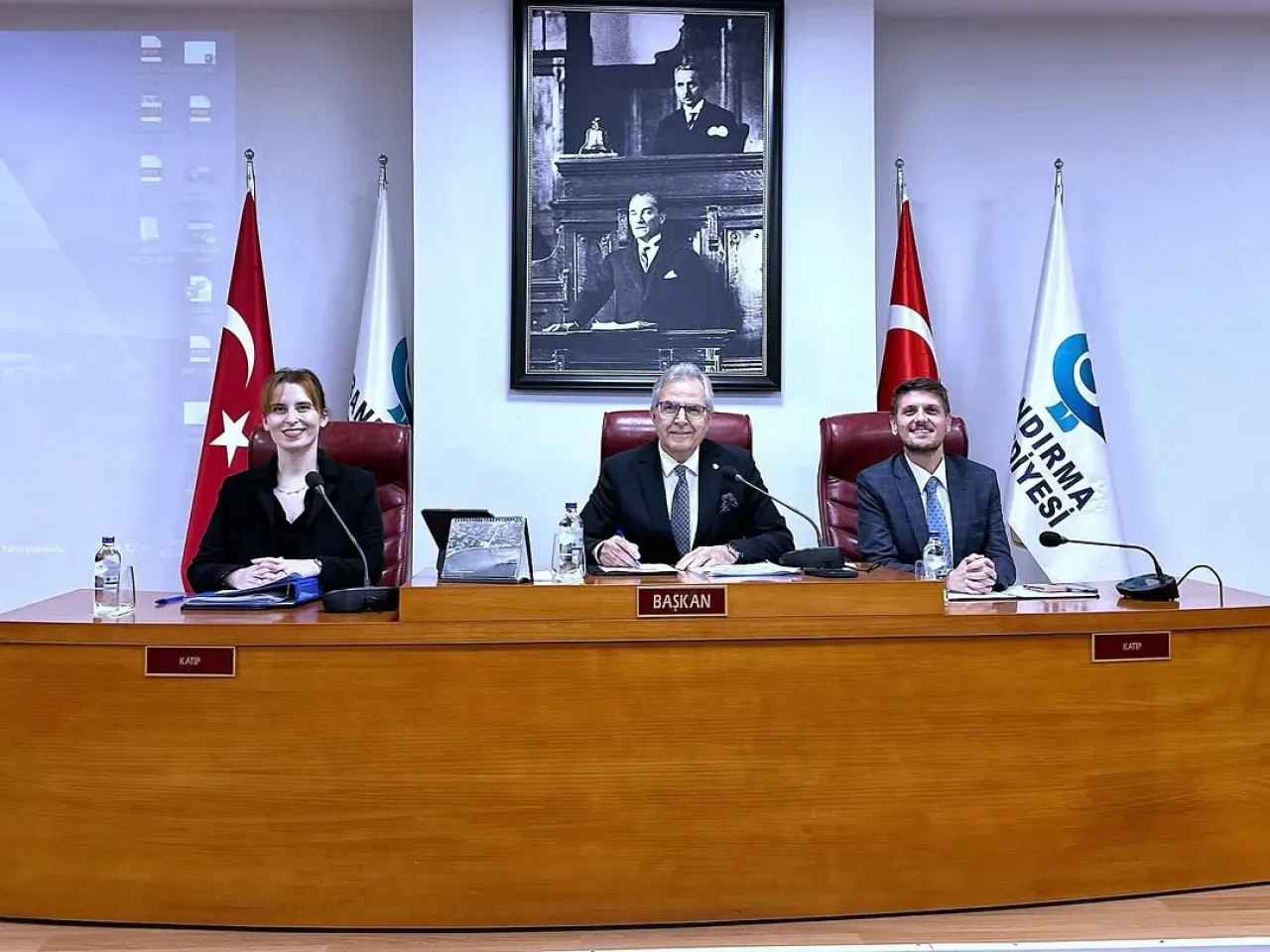 Bandırma Belediyesi Kasım Ayı Meclis Toplantısını Gerçekleştirdi Bandırma Belediyesi Kasım Ayı Meclis Toplantısını Gerçekleştirdi