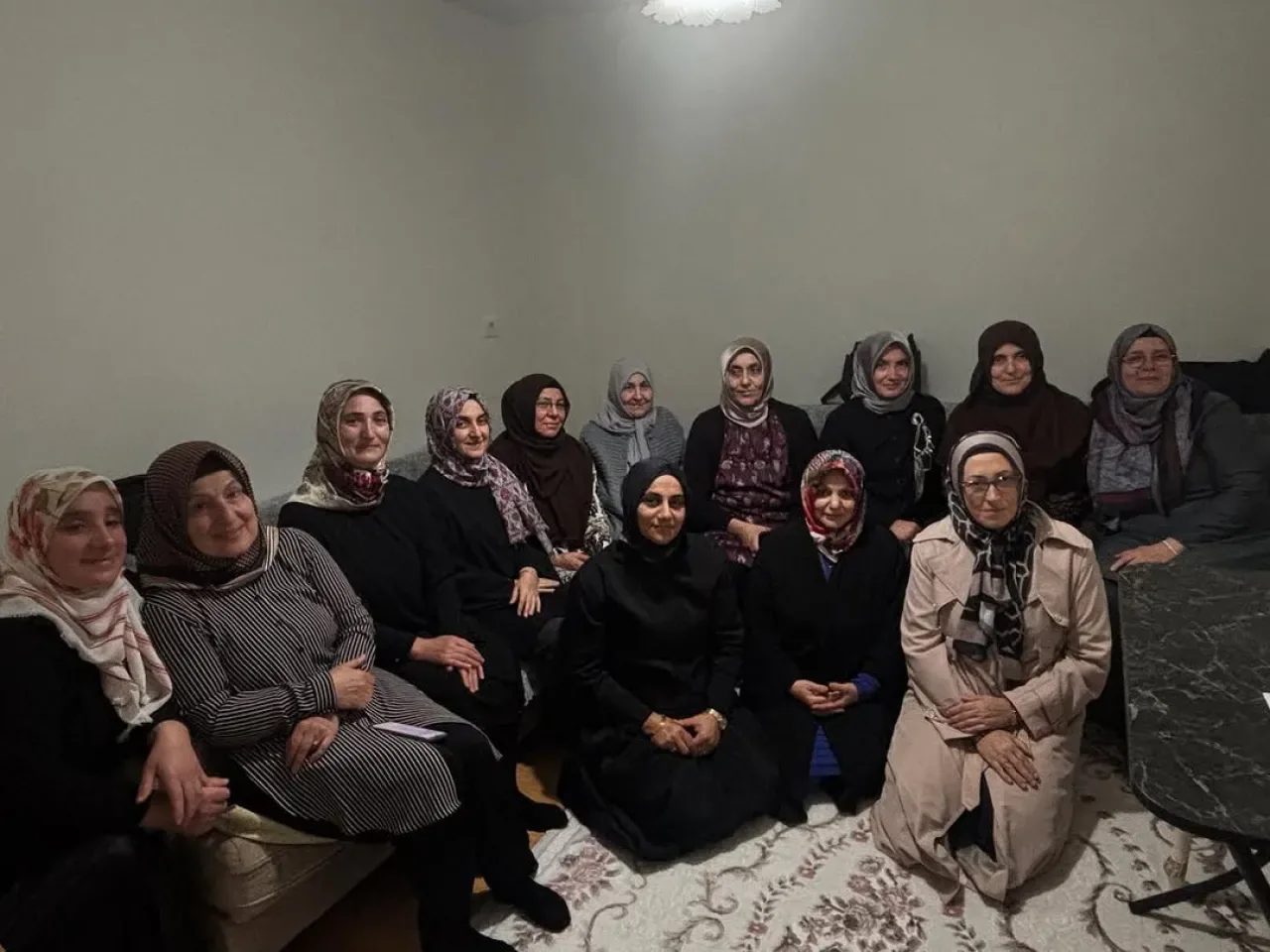 AK Parti Üsküdar Kadın Kolları Bahçelievler'de Toplantı Gerçekleştirdi AK Parti Üsküdar Kadın Kolları Bahçelievler'de Toplantı Gerçekleştirdi