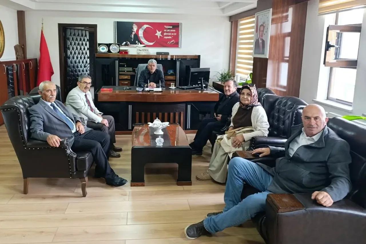 İyi Parti Gürsu İlçe Başkanı Kaymakam Murat Kütük'ü Ziyaret Etti İyi Parti Gürsu İlçe Başkanı Kaymakam Murat Kütük'ü Ziyaret Etti