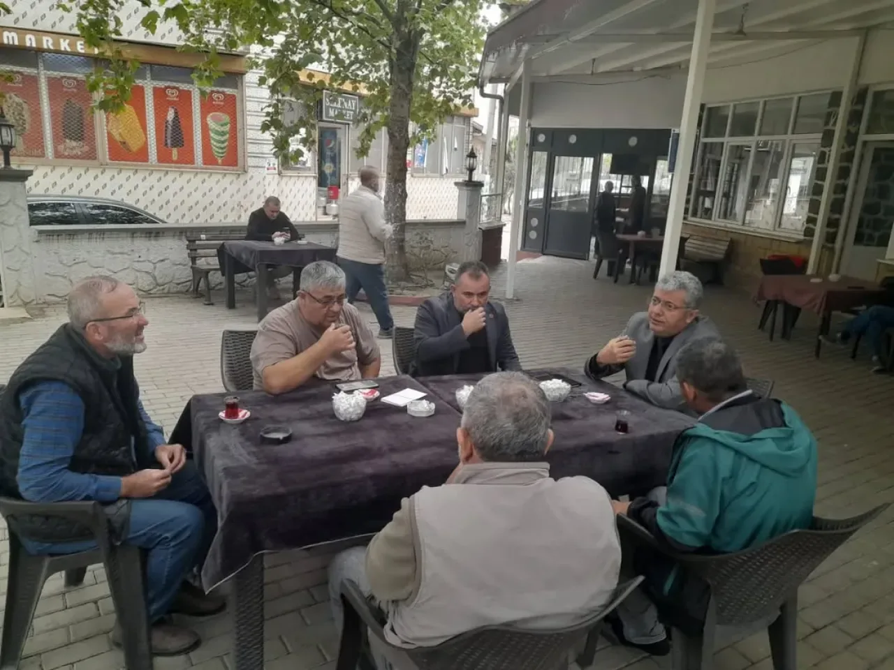 Bursa Gürsu Kaymakamı Murat Kütük, Kazıklıköyü Mahallesi'nde Vatandaşlarla Buluştu Bursa Gürsu Kaymakamı Murat Kütük, Kazıklıköyü Mahallesi'nde Vatandaşlarla Buluştu
