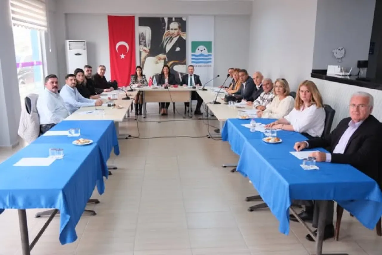Foça Belediyesi Kasım Ayı Olağan Meclis Toplantısını Tamamladı Foça Belediyesi Kasım Ayı Olağan Meclis Toplantısını Tamamladı