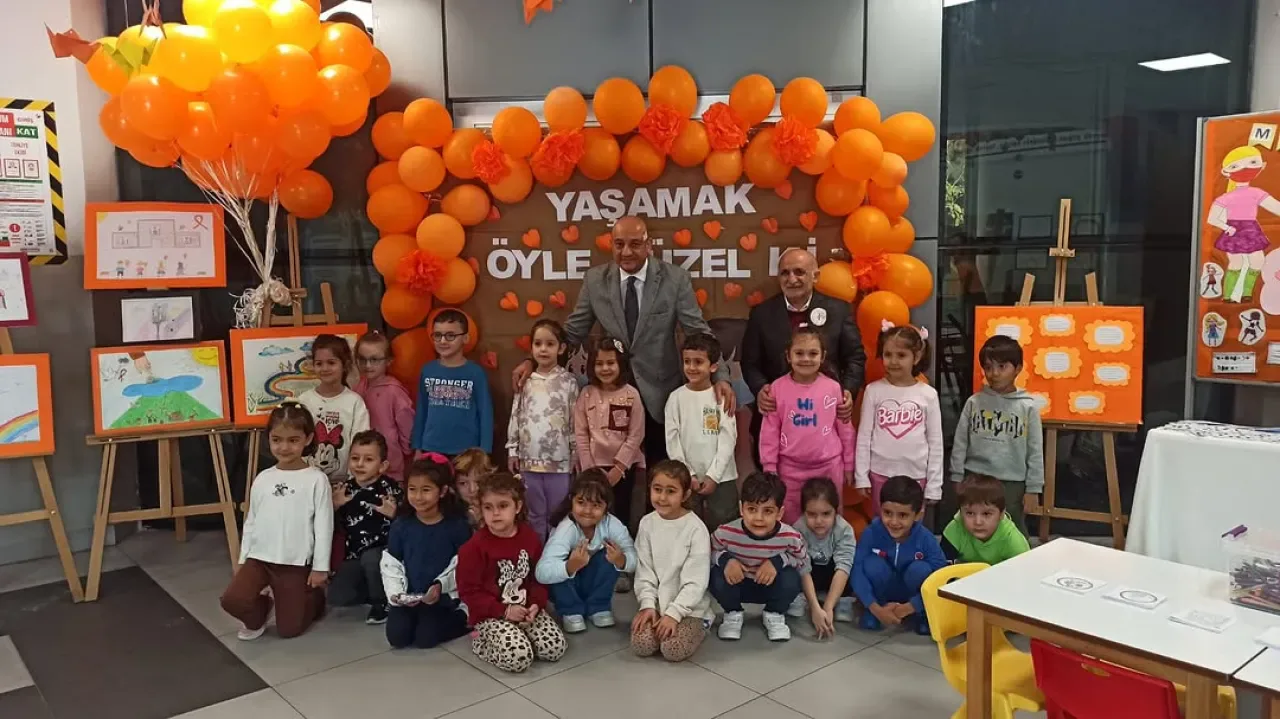 Lösemili Çocuklar Haftası'nda Beylikdüzü'nde Anlamlı Program Lösemili Çocuklar Haftası'nda Beylikdüzü'nde Anlamlı Program