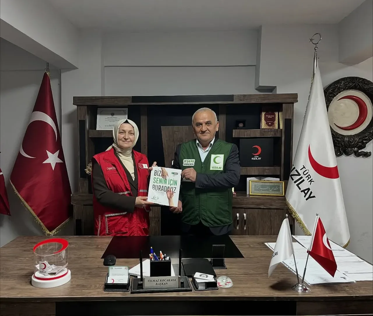 Yeşilay Esenler Şubesi, Kızılay Haftası'nda Kızılay Esenler Şubesini Ziyaret Etti Yeşilay Esenler Şubesi, Kızılay Haftası'nda Kızılay Esenler Şubesini Ziyaret Etti