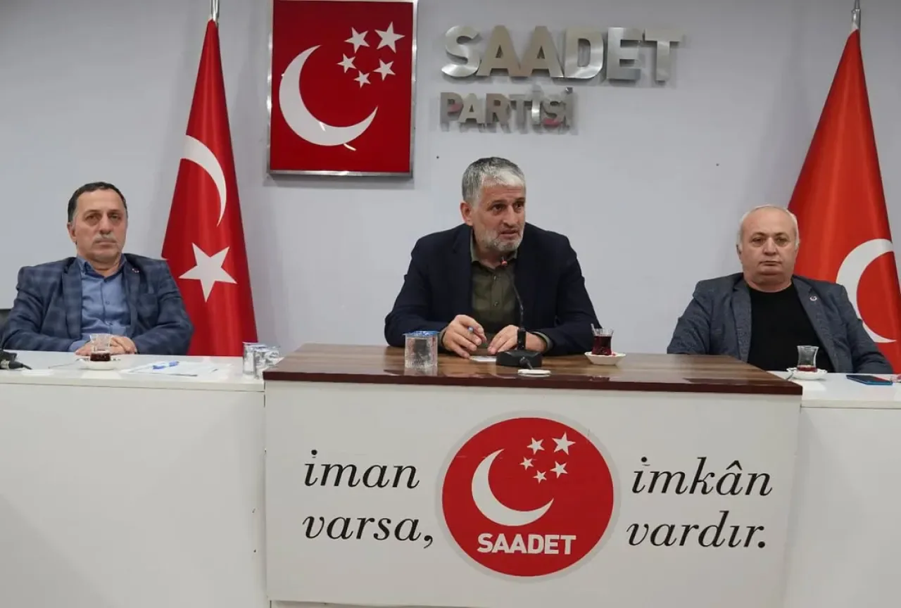 Saadet Partisi Bursa'da İstişare Toplantısı Düzenledi Saadet Partisi Bursa'da İstişare Toplantısı Düzenledi