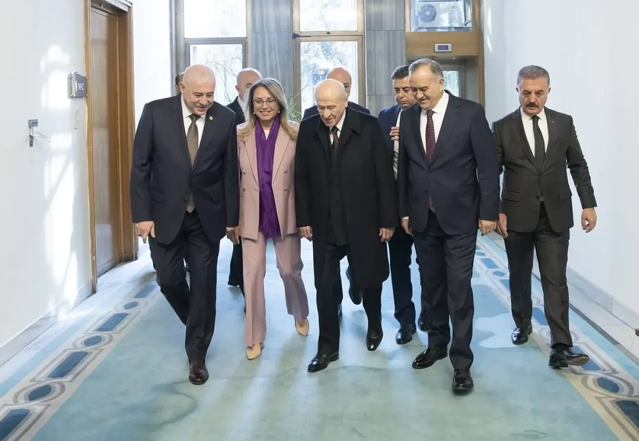 Devlet Bahçeli, 4 Kasım 2025 Tarihli TBMM Grup Toplantısı'na Katıldı Devlet Bahçeli, 4 Kasım 2025 Tarihli TBMM Grup Toplantısı'na Katıldı