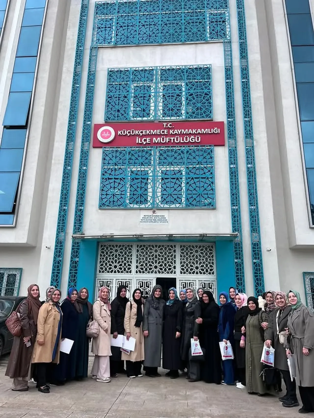 TDV Kadın Gönüllüleri Küçükçekmece Müftülüğü'nü Ziyaret Etti TDV Kadın Gönüllüleri Küçükçekmece Müftülüğü'nü Ziyaret Etti