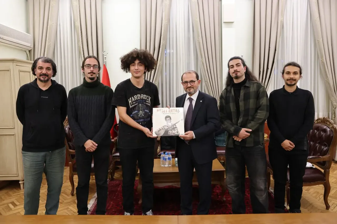YTÜ Müzik Kulübü Öğrencilerinin Projeleri Değerlendirildi YTÜ Müzik Kulübü Öğrencilerinin Projeleri Değerlendirildi