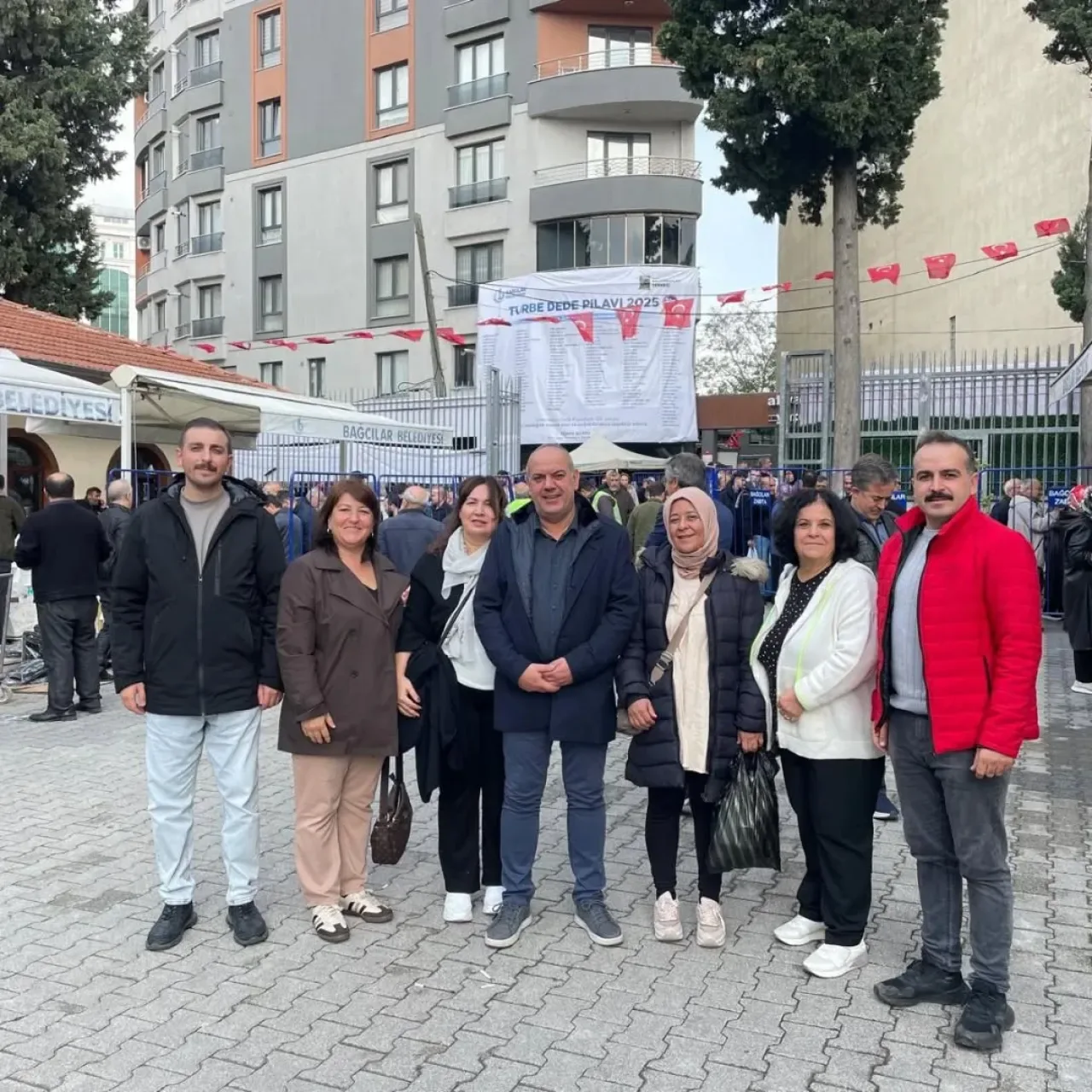 İYİ Parti Bağcılar İlçe Başkanı Erdem BERKCAN Mahmutbey Selanikliler Derneği'nin Pilav Etkinliğine Katıldı İYİ Parti Bağcılar İlçe Başkanı Erdem BERKCAN Mahmutbey Selanikliler Derneği'nin Pilav Etkinliğine Katıldı