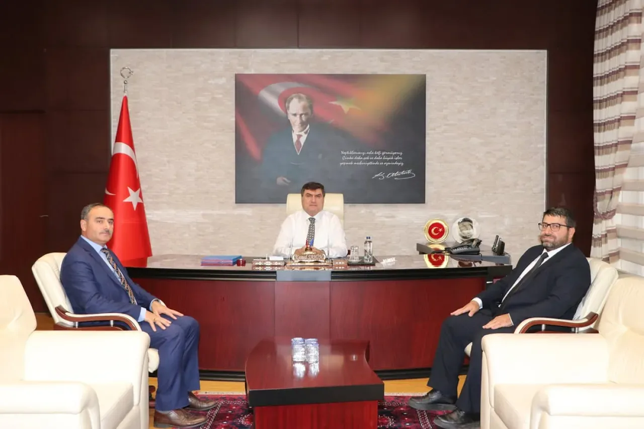 İstanbul Sultanbeyli'de Yeni Sağlık Müdürü Görevine Başladı İstanbul Sultanbeyli'de Yeni Sağlık Müdürü Görevine Başladı