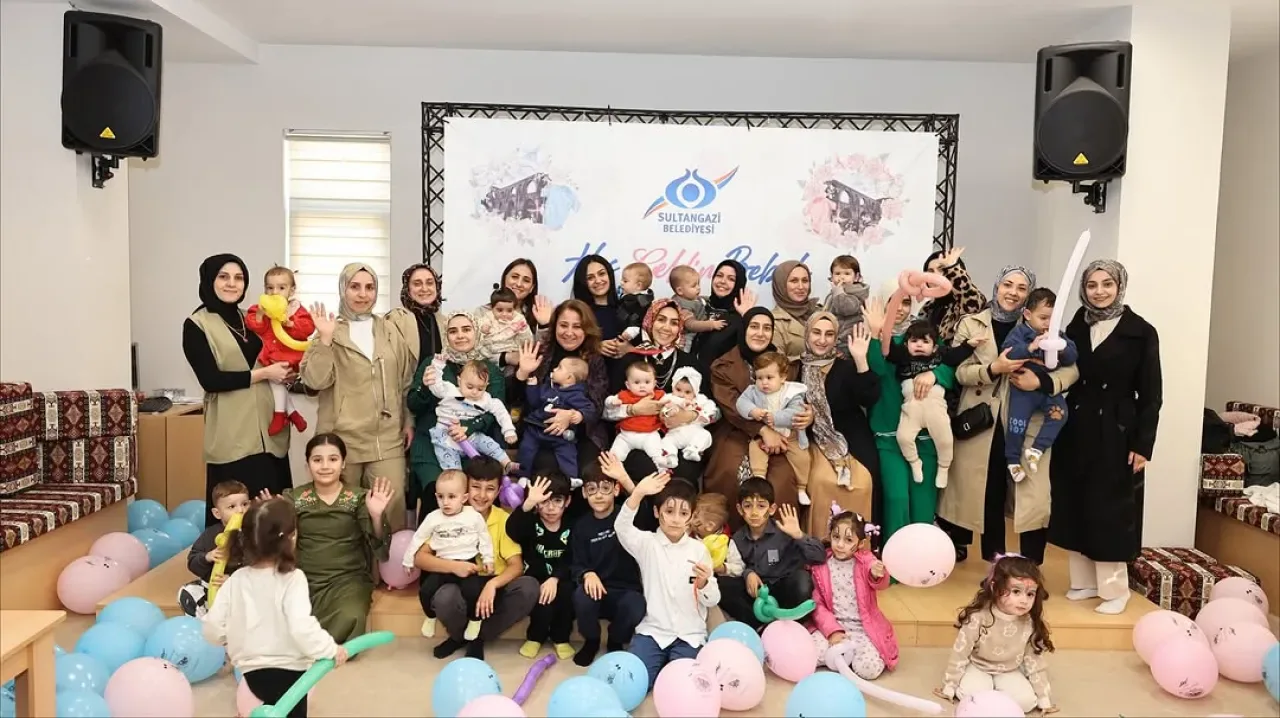 Sultangazi'de Yeni Doğan Bebeklere "Hoş Geldin Bebek" Sürprizi Sultangazi'de Yeni Doğan Bebeklere "Hoş Geldin Bebek" Sürprizi