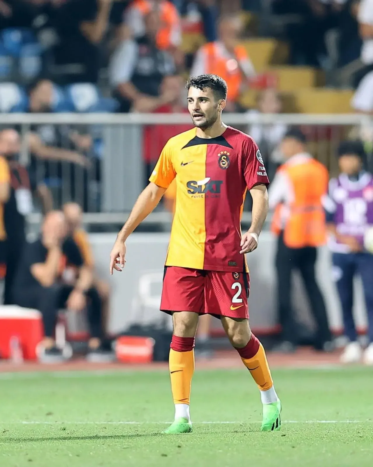 Leo Dubois 31 Yaşında Futbol Kariyerini Noktaladı Leo Dubois 31 Yaşında Futbol Kariyerini Noktaladı