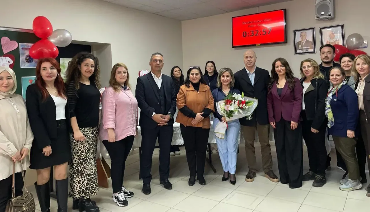 Bursa'da Öğrencilere Organ Bağışının Önemi Anlatıldı Bursa'da Öğrencilere Organ Bağışının Önemi Anlatıldı