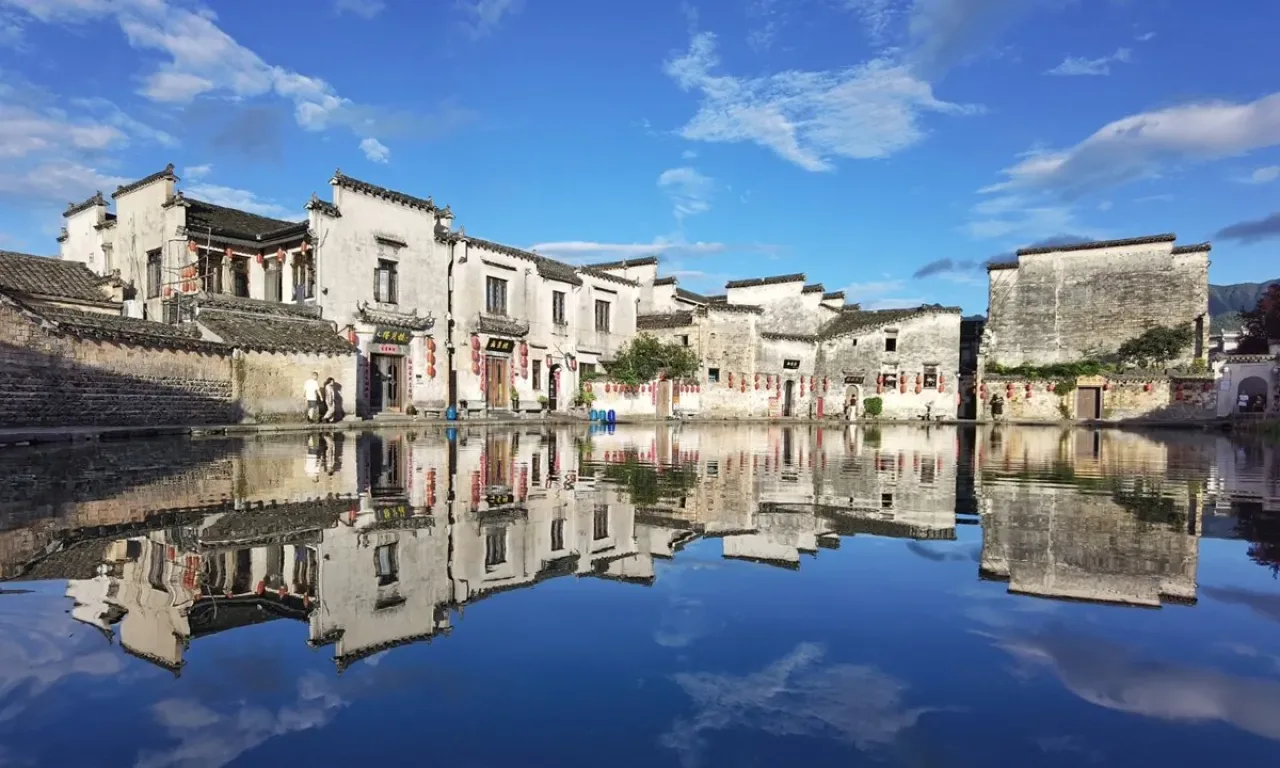 Hongcun Köyü: Antik Çin Mimarisinin Feng Shui ve Sel Koruma Sırları Hongcun Köyü: Antik Çin Mimarisinin Feng Shui ve Sel Koruma Sırları