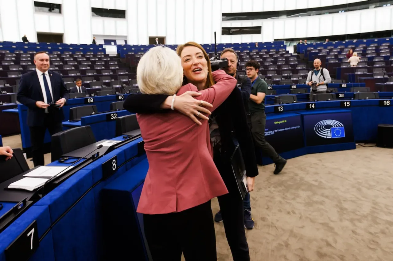 Avrupa Komisyonu ve Parlamento Liderleri, Bütçe Görüşmeleri İçin Bir Araya Geliyor Avrupa Komisyonu ve Parlamento Liderleri, Bütçe Görüşmeleri İçin Bir Araya Geliyor