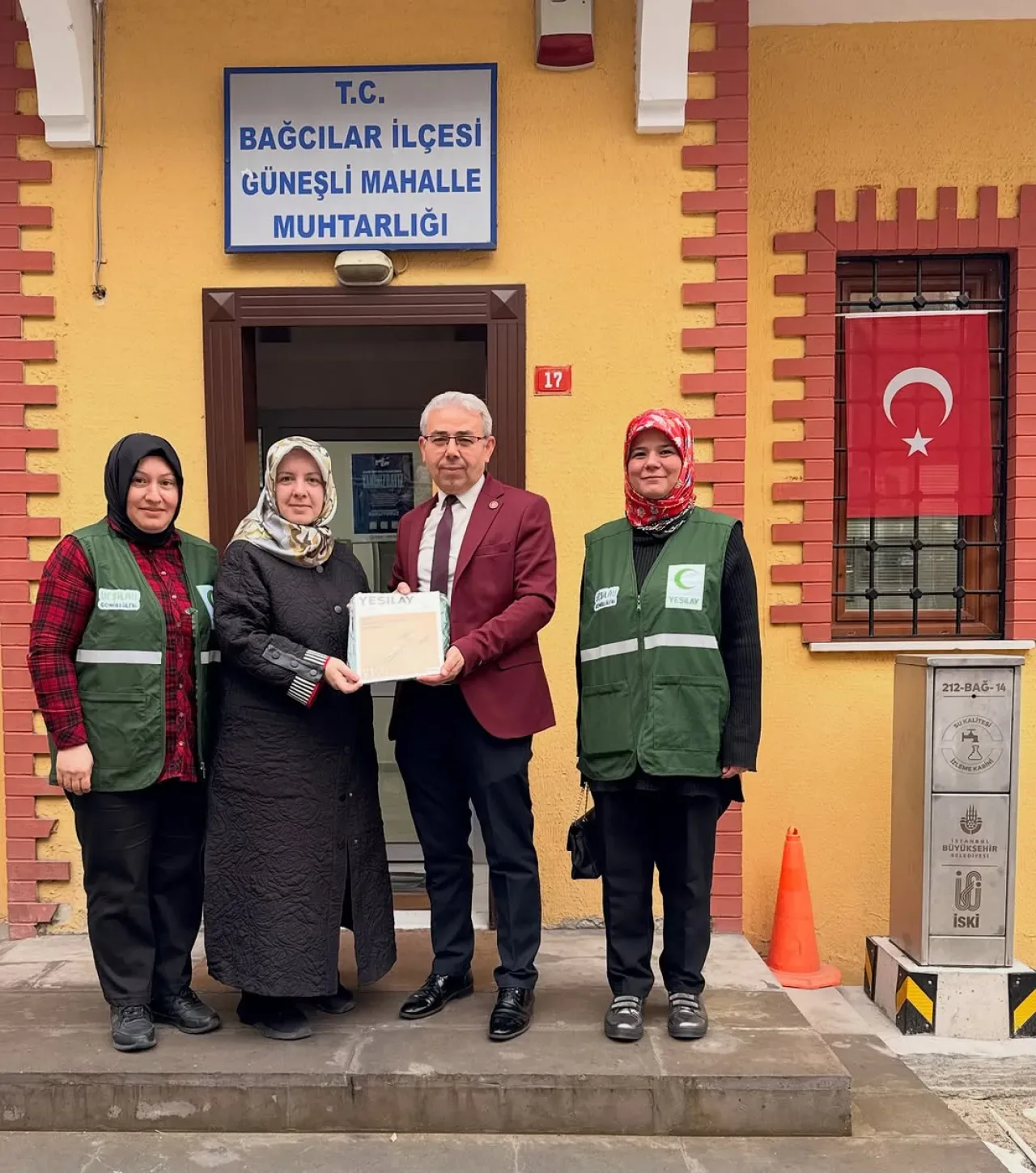 Yeşilay Bağcılar Şubesi Kadın Komisyonu'ndan Muhtarlık Ziyareti Yeşilay Bağcılar Şubesi Kadın Komisyonu'ndan Muhtarlık Ziyareti