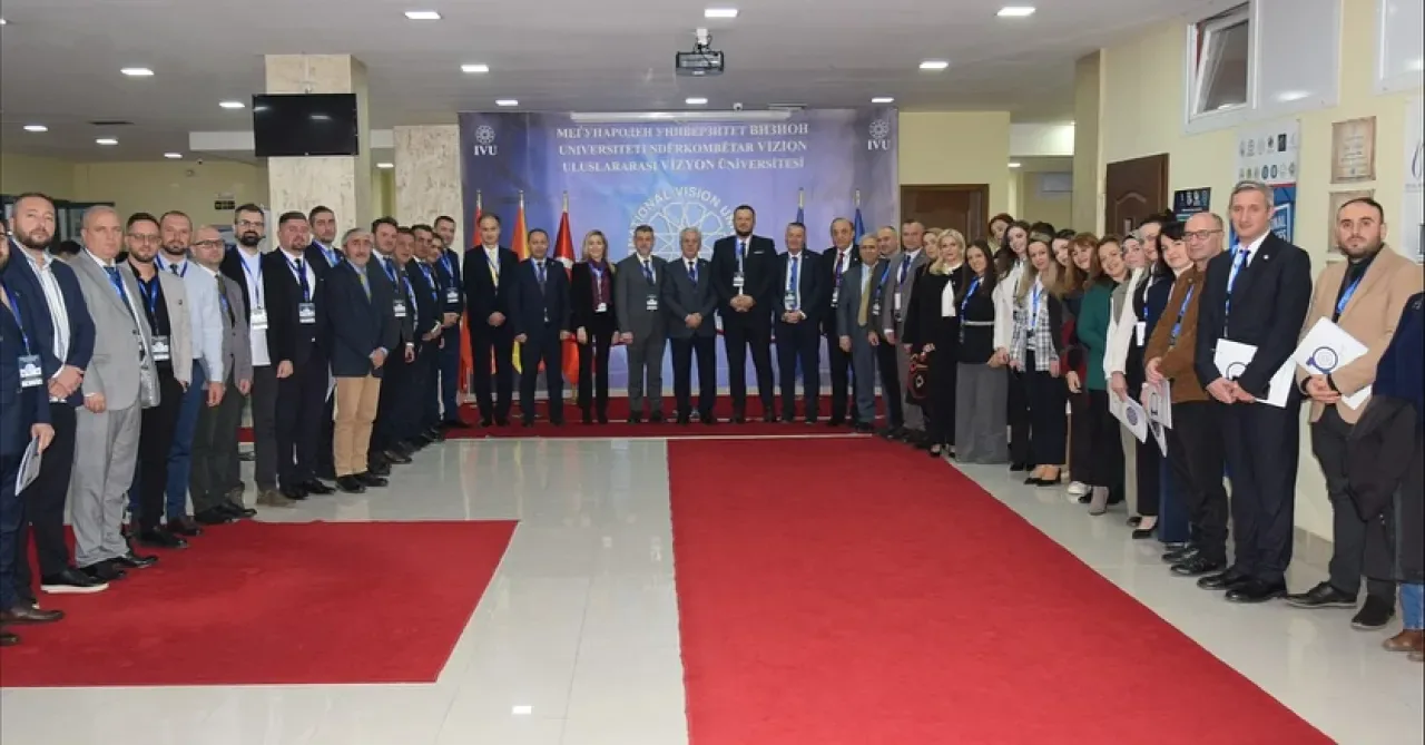 Dijital Çağda Disiplinlerarası Köprüler, Gostivar'da Kuruldu Dijital Çağda Disiplinlerarası Köprüler, Gostivar'da Kuruldu