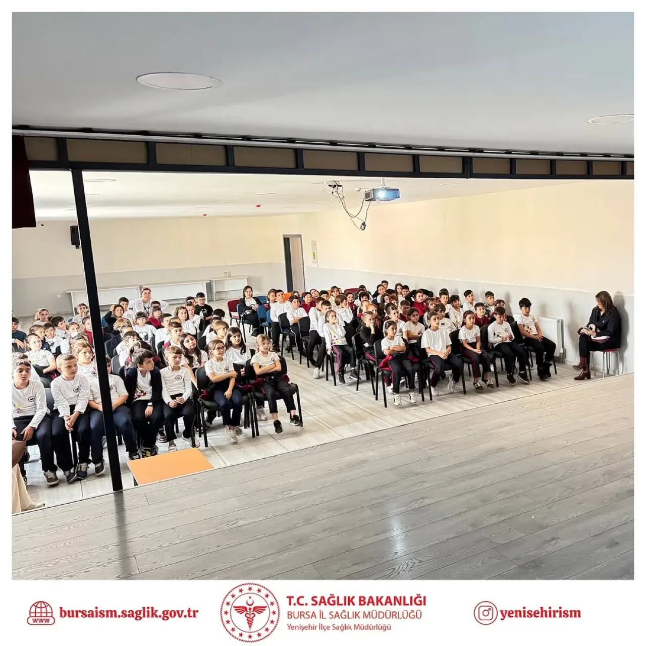 Bursa Yenişehir'de Öğrencilere Sağlıklı Beslenme ve Diyabet Farkındalık Eğitimi Bursa Yenişehir'de Öğrencilere Sağlıklı Beslenme ve Diyabet Farkındalık Eğitimi