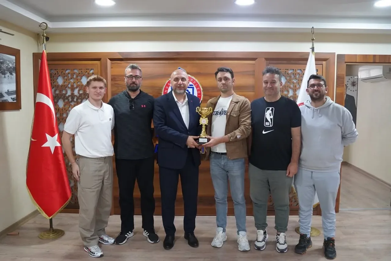 Orhangazi Belediyesi Çalışanları, Kamu Oyunları'nda Üçüncü Oldu Orhangazi Belediyesi Çalışanları, Kamu Oyunları'nda Üçüncü Oldu