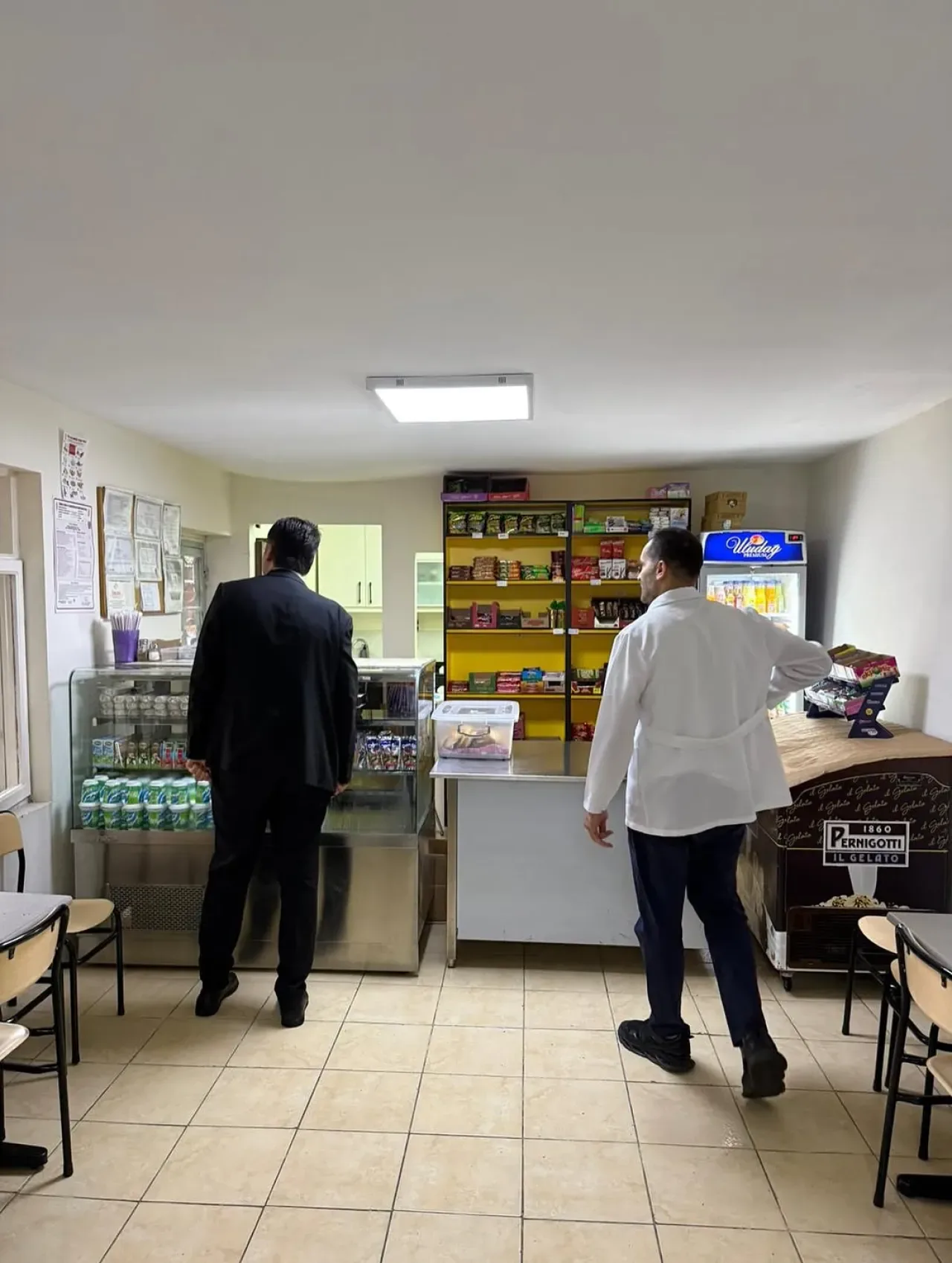 Sarıyer Kaymakamlığı Öğrenci ve Öğretmenlerle Buluştu: Okul Kantini Denetlendi Sarıyer Kaymakamlığı Öğrenci ve Öğretmenlerle Buluştu: Okul Kantini Denetlendi