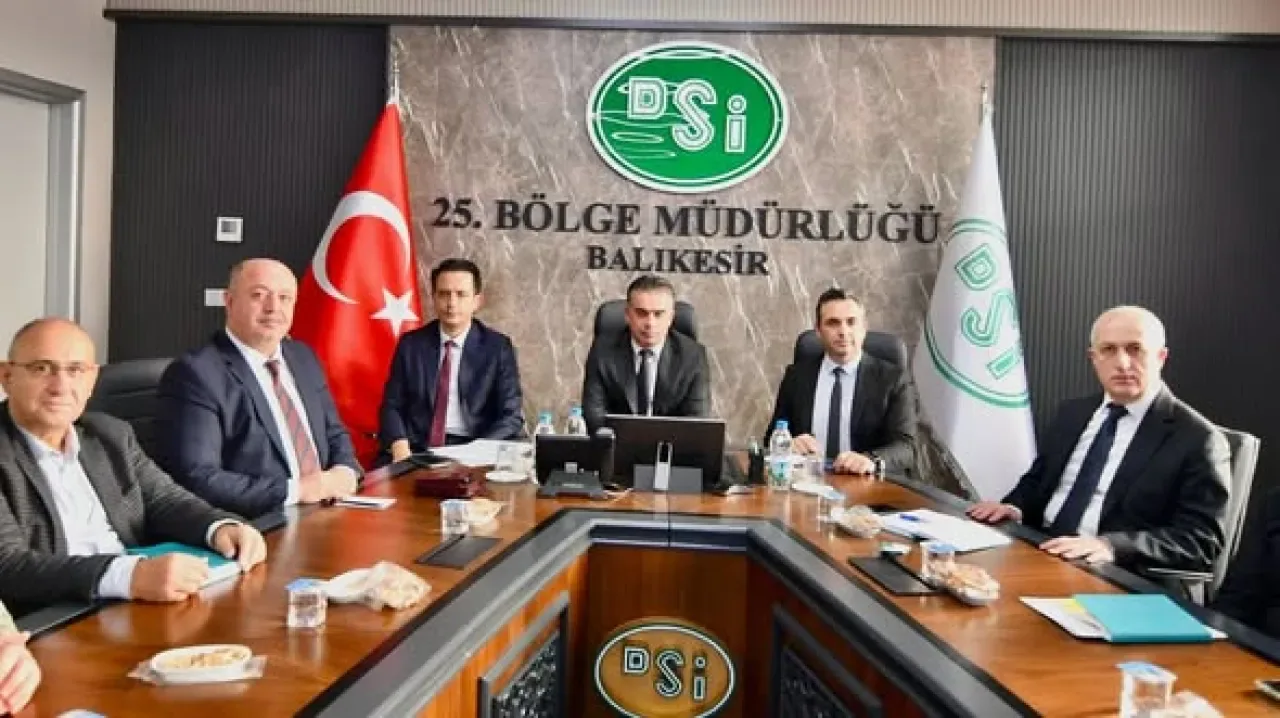 DSİ 25. Bölge Müdürlüğü'nde İç Denetim Kapanış Toplantısı Düzenlendi DSİ 25. Bölge Müdürlüğü'nde İç Denetim Kapanış Toplantısı Düzenlendi