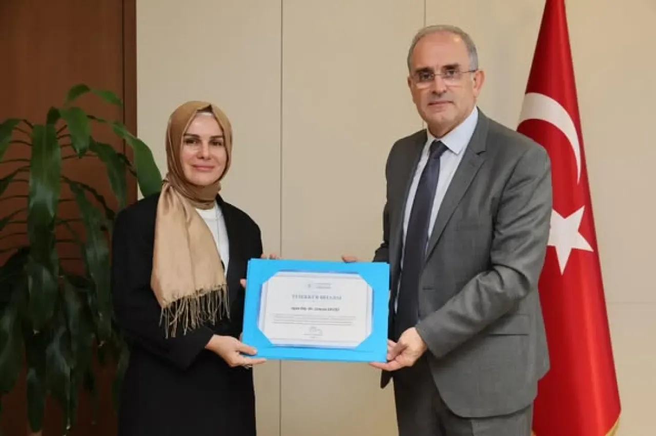 Doç. Dr. Sümeyra Savaş, İnovasyonda Kadın Yarışması'nda Birinci Oldu Doç. Dr. Sümeyra Savaş, İnovasyonda Kadın Yarışması'nda Birinci Oldu