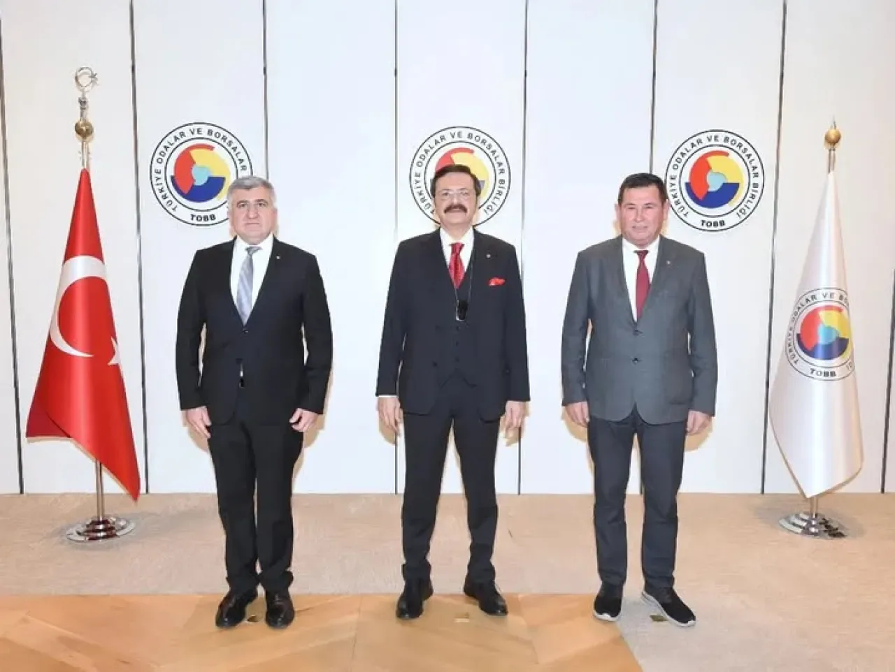 İznik TSO, TOBB Başkanı Rifat Hisarcıklıoğlu'nun Avrupa Odalar Birliği'ndeki Görev Devamını Tebrik Etti İznik TSO, TOBB Başkanı Rifat Hisarcıklıoğlu'nun Avrupa Odalar Birliği'ndeki Görev Devamını Tebrik Etti