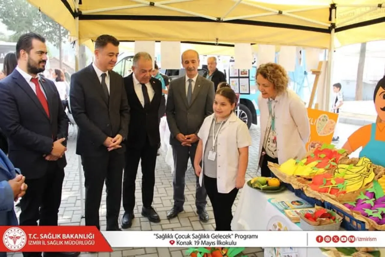 Sağlıklı Çocuk Sağlıklı Gelecek Programı İzmir'de Başladı Sağlıklı Çocuk Sağlıklı Gelecek Programı İzmir'de Başladı