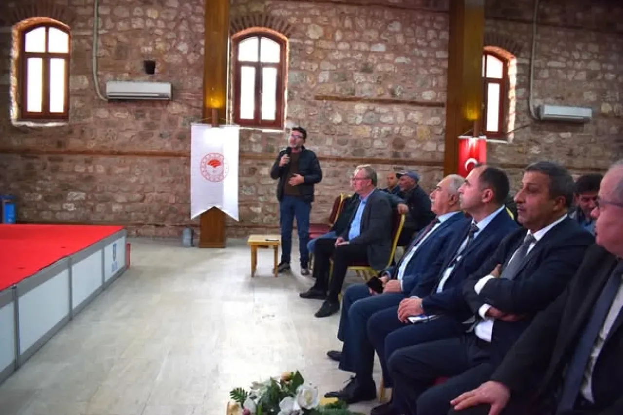 Silivri'de Organik Toprak Düzenleyici Kullanımı ile Sürdürülebilir Tarım Hedefleniyor Silivri'de Organik Toprak Düzenleyici Kullanımı ile Sürdürülebilir Tarım Hedefleniyor