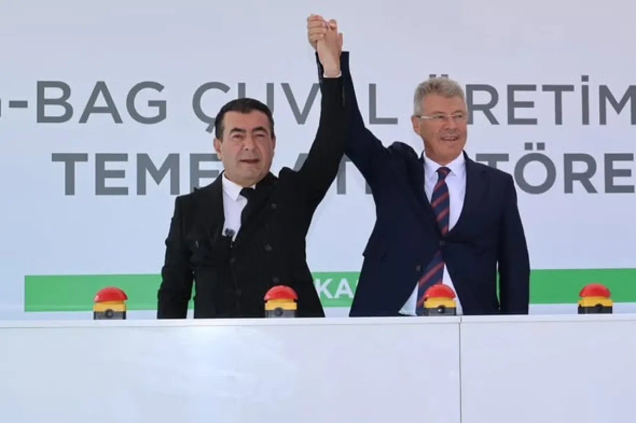 Bünyan'a Yeni Çuval Fabrikası: Ekonomiye Güç, İstihdama Destek Bünyan'a Yeni Çuval Fabrikası: Ekonomiye Güç, İstihdama Destek