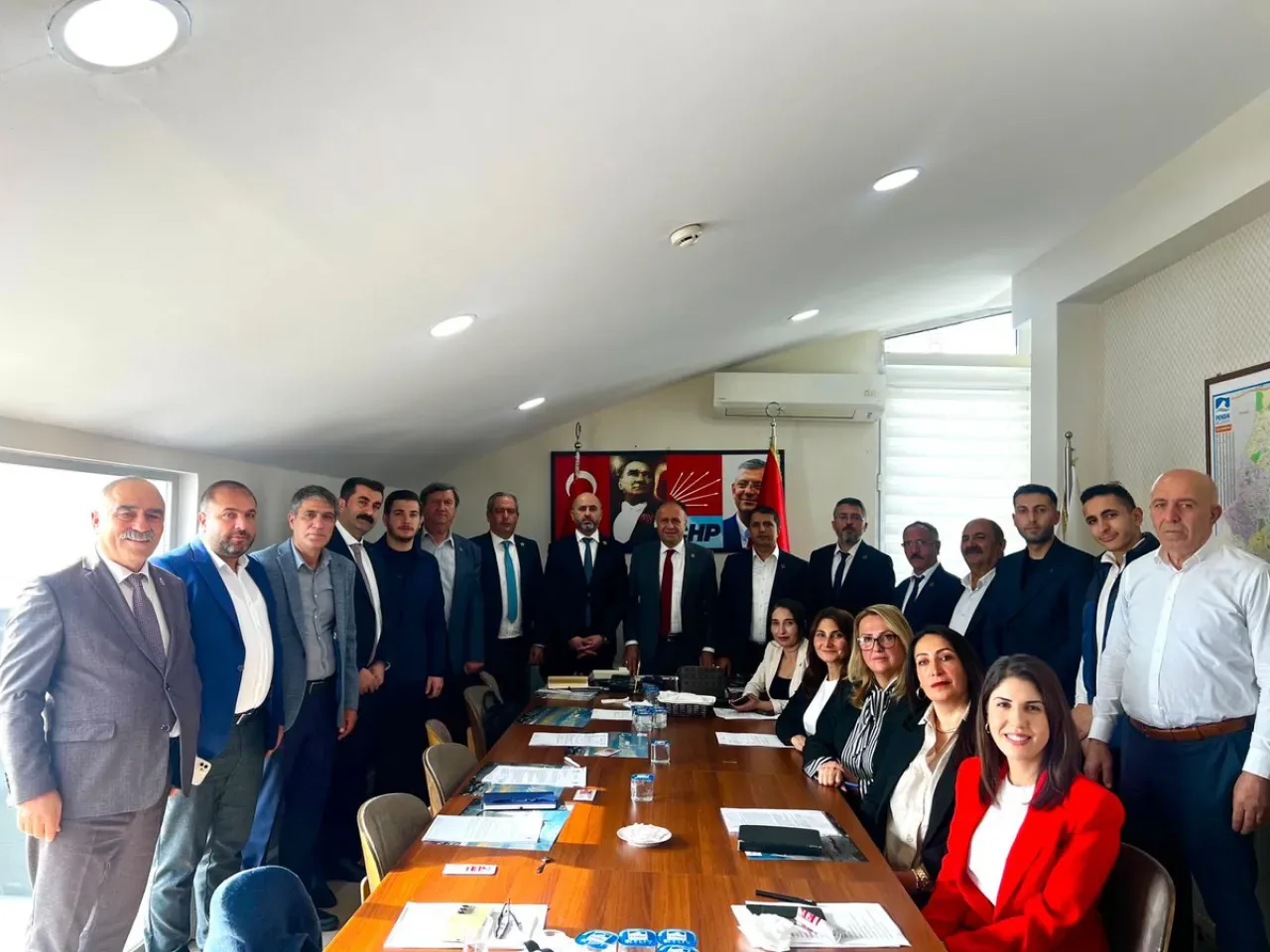 CHP Pendik Gençlik Kolları, Belediye Meclis Grubu'nu Ziyaret Etti CHP Pendik Gençlik Kolları, Belediye Meclis Grubu'nu Ziyaret Etti