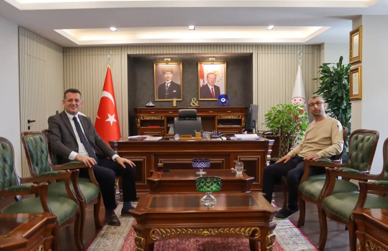 Alanyalı İş İnsanı İbrahim Sert, Beykoz Kaymakamı Dr. Fatih Ürkmezer'i Ziyaret Etti Alanyalı İş İnsanı İbrahim Sert, Beykoz Kaymakamı Dr. Fatih Ürkmezer'i Ziyaret Etti