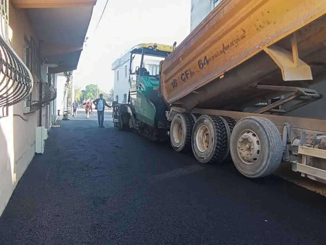 Yıldırım'da Altyapı ve Asfalt Çalışmaları Hız Kesmeden Devam Ediyor Yıldırım'da Altyapı ve Asfalt Çalışmaları Hız Kesmeden Devam Ediyor