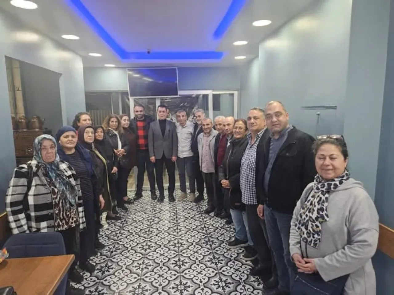 AK Parti Beşiktaş'ta Mahalle Yönetimleriyle Bir Araya Geldi AK Parti Beşiktaş'ta Mahalle Yönetimleriyle Bir Araya Geldi