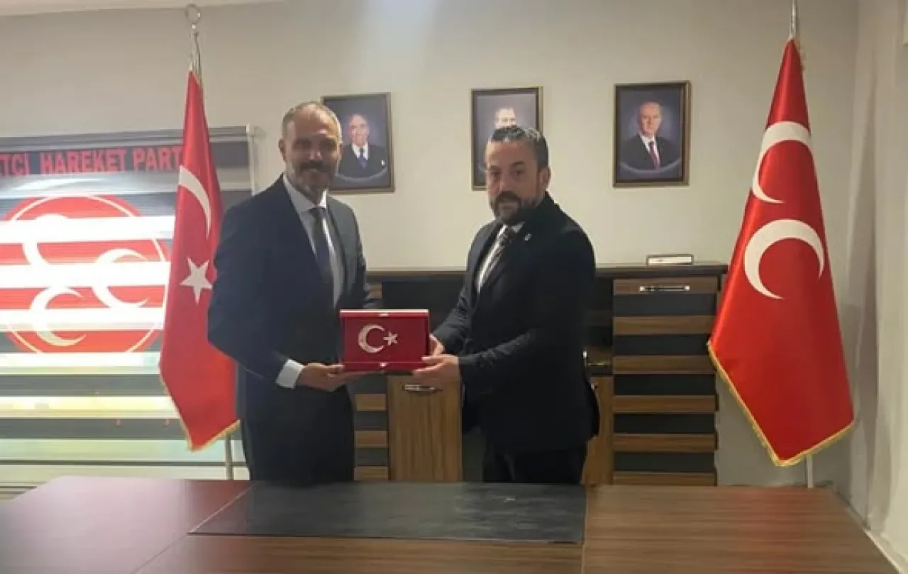 MHP Kahramankazan İlçe Başkanlığı'na Ziyaret MHP Kahramankazan İlçe Başkanlığı'na Ziyaret