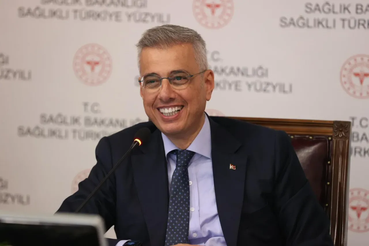 Sağlık Bakanı Memişoğlu, Afyonkarahisar'da Sağlık Yöneticileri Toplantısına Başkanlık Etti Sağlık Bakanı Memişoğlu, Afyonkarahisar'da Sağlık Yöneticileri Toplantısına Başkanlık Etti