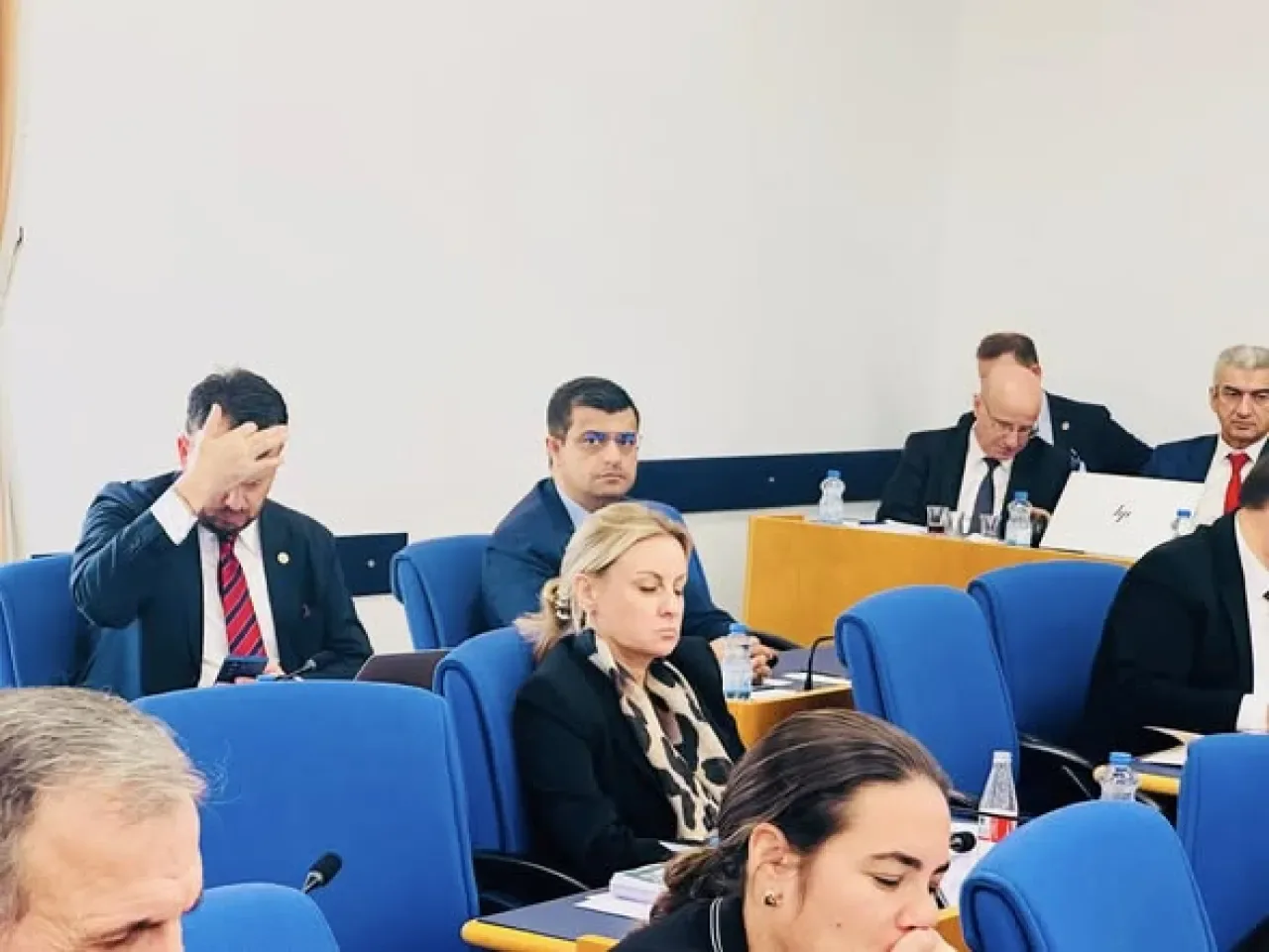 CHP'li Demir, Enerji Bakanlığı Bütçesi ve Sayıştay Raporunu Meclis'te Sorguladı CHP'li Demir, Enerji Bakanlığı Bütçesi ve Sayıştay Raporunu Meclis'te Sorguladı