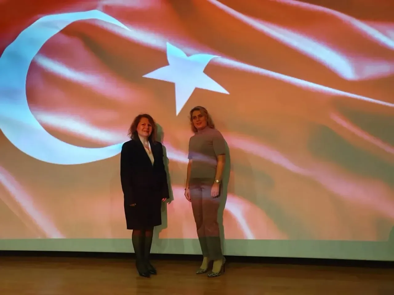 Başakşehir'de Okul Kantinleri ve Yemekhanelerinde Görevli Personele Gıda Güvenliği Eğitimi Başakşehir'de Okul Kantinleri ve Yemekhanelerinde Görevli Personele Gıda Güvenliği Eğitimi
