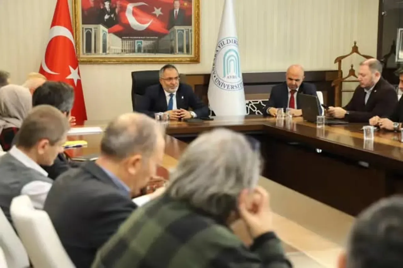 Ankara Yıldırım Beyazıt Üniversitesi'nden Patent Hamlesi: Yenilikçi Araştırmalar Ticarileşiyor Ankara Yıldırım Beyazıt Üniversitesi'nden Patent Hamlesi: Yenilikçi Araştırmalar Ticarileşiyor