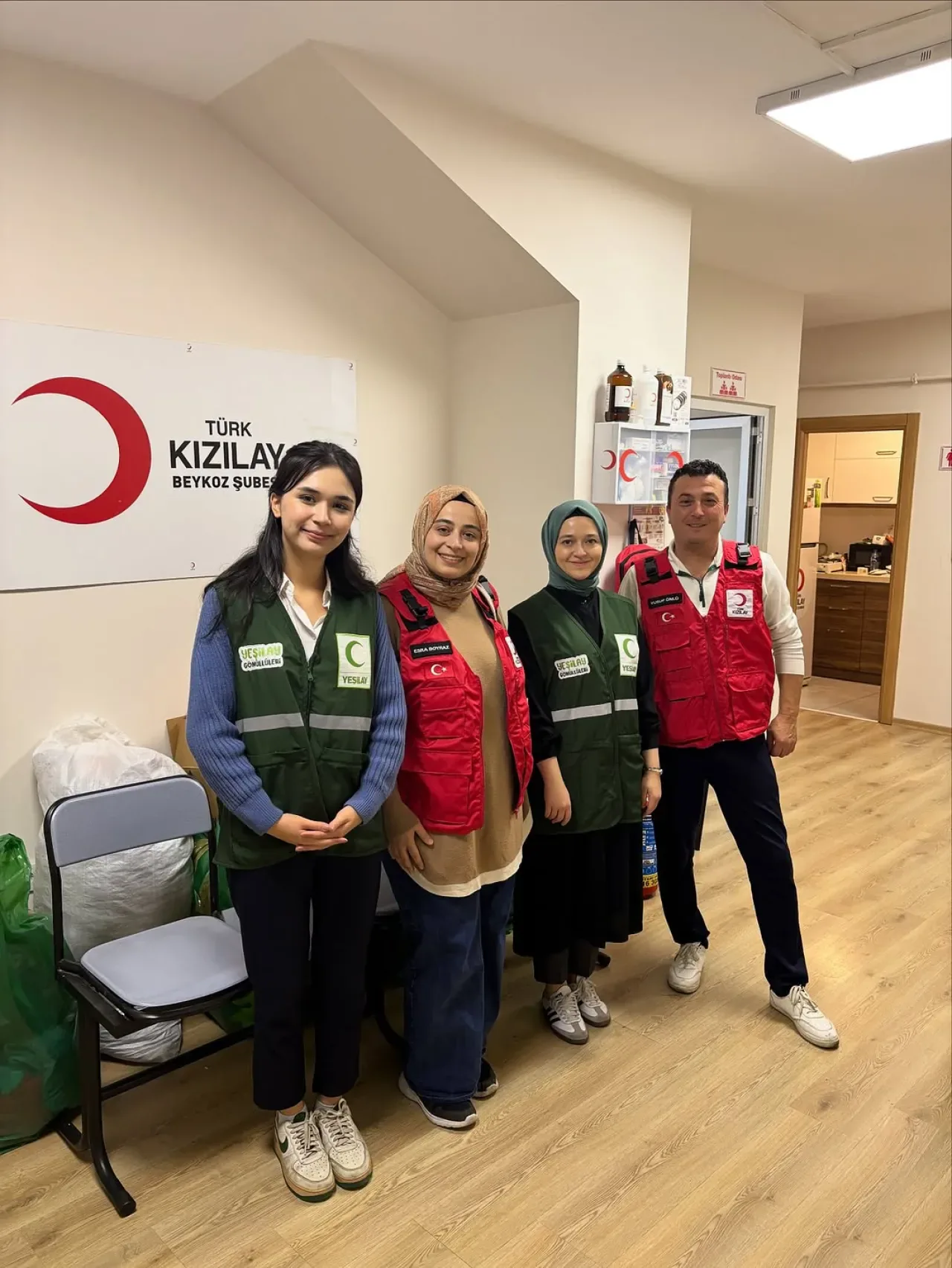 Yeşilay Beykoz, Kızılay Haftası'nda Kızılay Beykoz Şubesi'ni Ziyaret Etti Yeşilay Beykoz, Kızılay Haftası'nda Kızılay Beykoz Şubesi'ni Ziyaret Etti