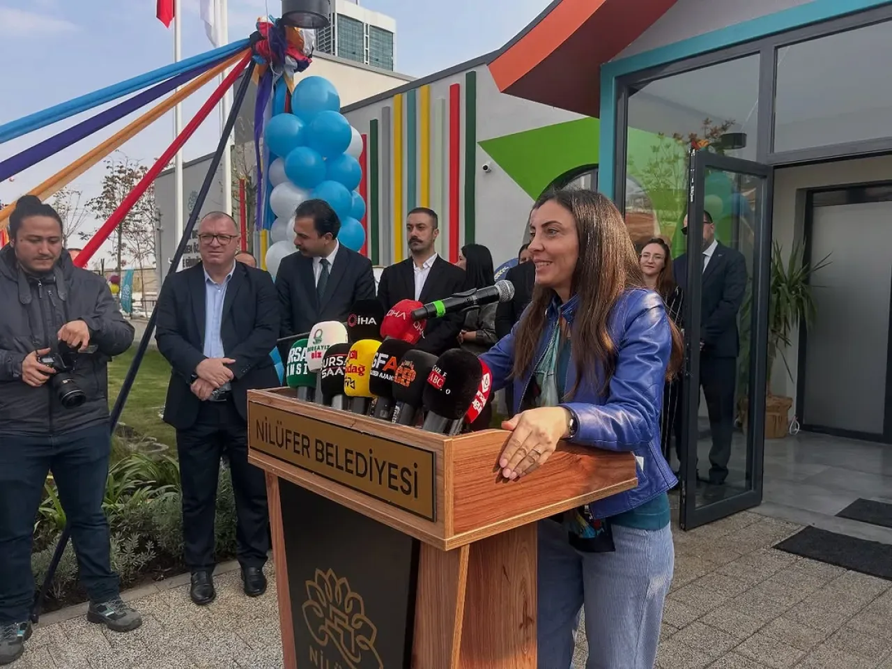 Nilüfer'e Yeni Kreş ve Gündüz Bakımevi Hizmete Açıldı Nilüfer'e Yeni Kreş ve Gündüz Bakımevi Hizmete Açıldı